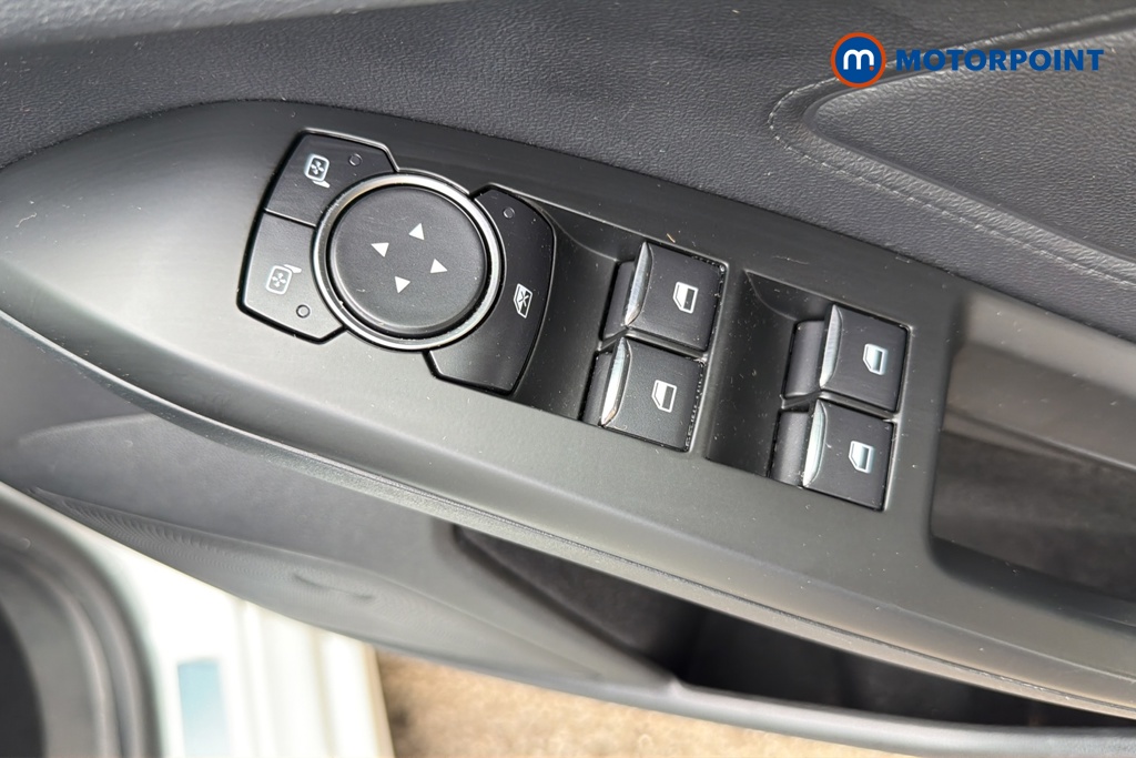 Ford Focus St-Line Manual Petrol Hatchback - Stock Number (1652595) - 19th supplementary image