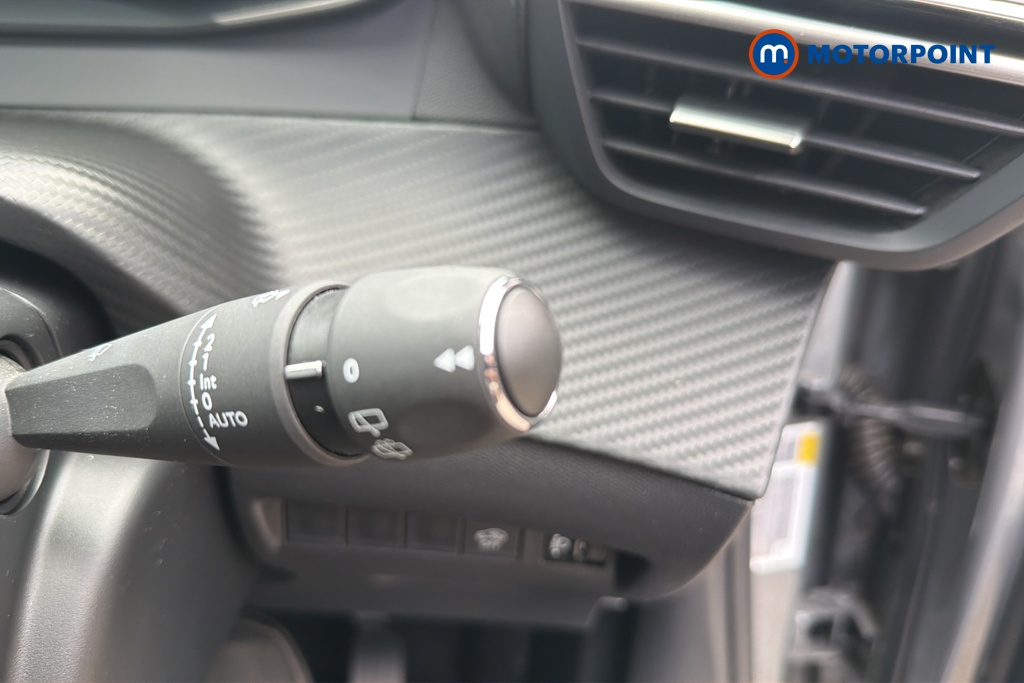 Peugeot 2008 Allure Manual Petrol SUV - Stock Number (1652788) - 6th supplementary image