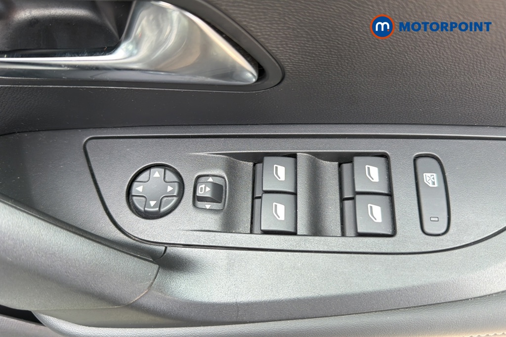 Peugeot 2008 Allure Manual Petrol SUV - Stock Number (1652788) - 19th supplementary image