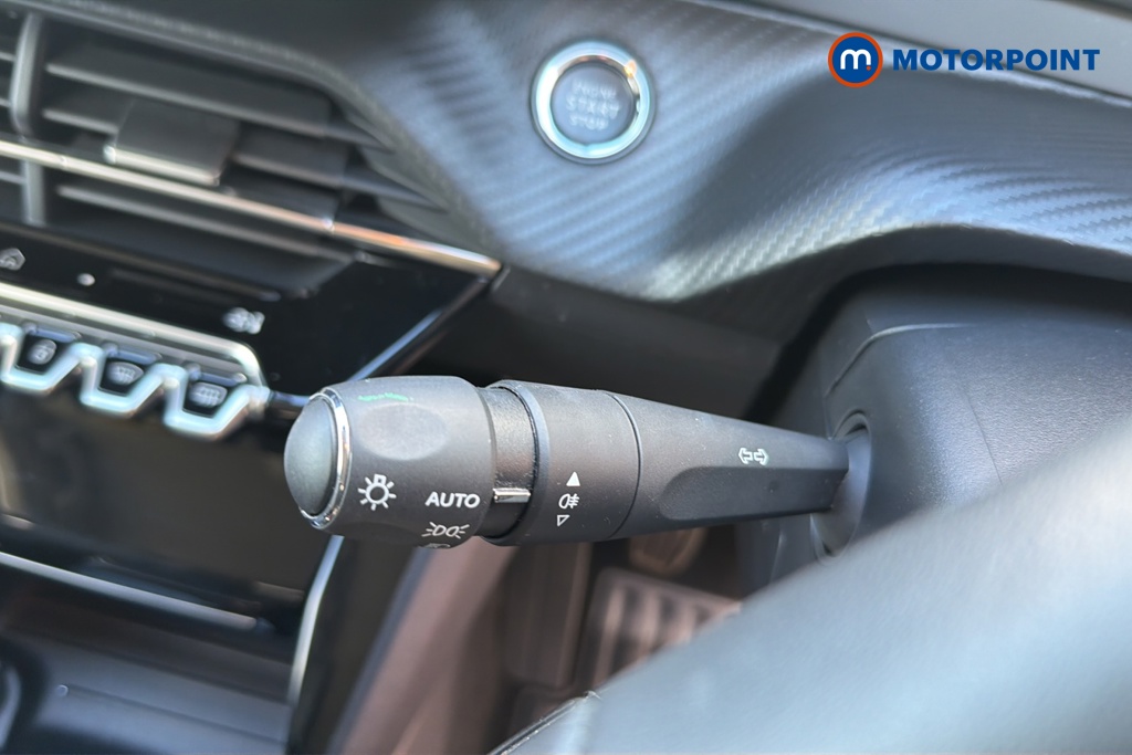 Peugeot 208 Allure Manual Petrol Hatchback - Stock Number (1652813) - 5th supplementary image