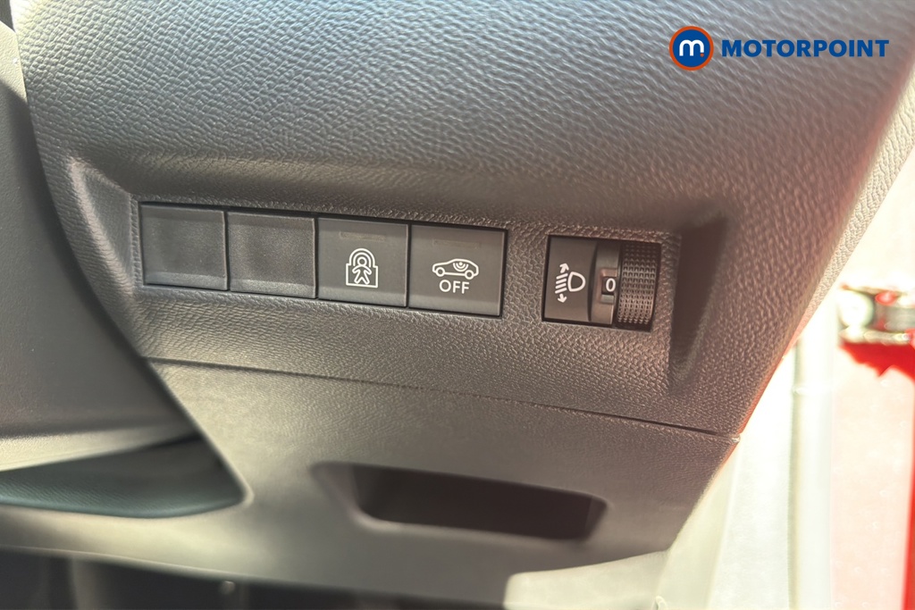 Peugeot 208 Allure Manual Petrol Hatchback - Stock Number (1652813) - 11th supplementary image
