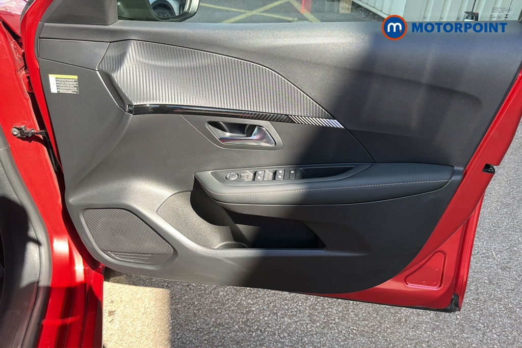 Peugeot 208 Allure Manual Petrol Hatchback - Stock Number (1652813) - 18th supplementary image