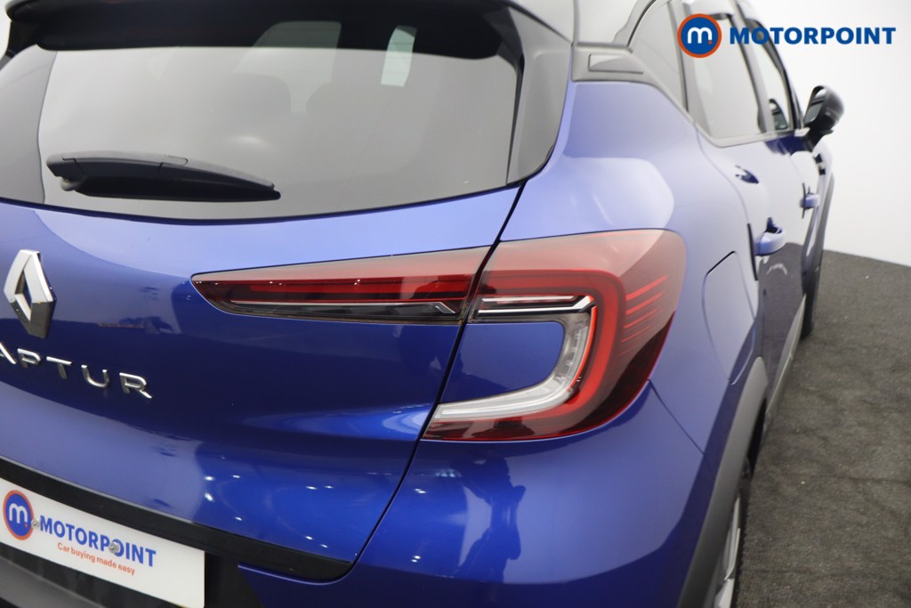 Renault Captur Iconic Manual Petrol SUV - Stock Number (1653150) - 3rd supplementary image