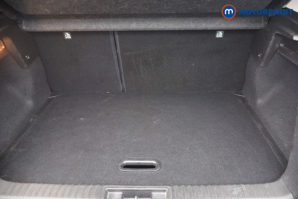Renault Captur Iconic Manual Petrol SUV - Stock Number (1653150) - 4th supplementary image
