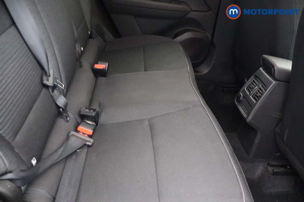 Renault Captur Iconic Manual Petrol SUV - Stock Number (1653150) - 7th supplementary image