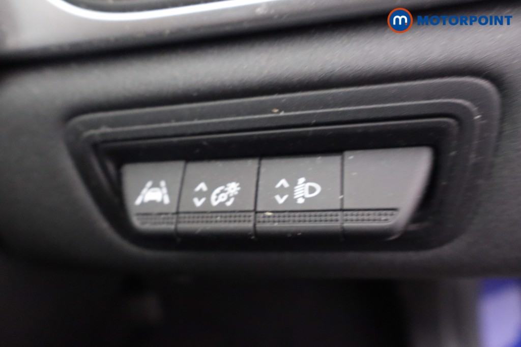 Renault Captur Iconic Manual Petrol SUV - Stock Number (1653150) - 12th supplementary image