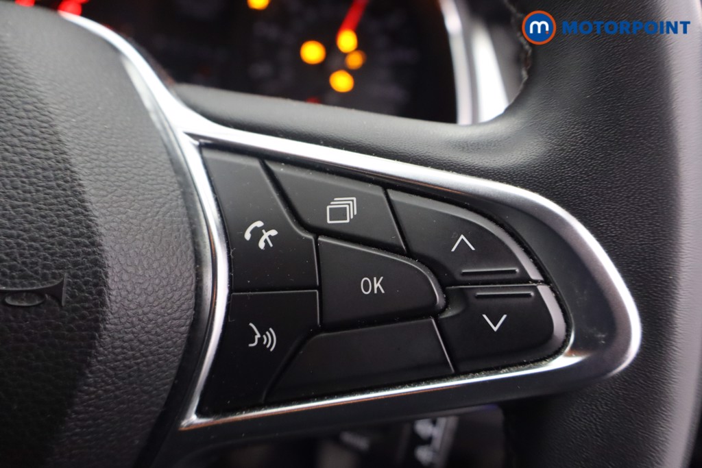 Renault Captur Iconic Manual Petrol SUV - Stock Number (1653150) - 13th supplementary image