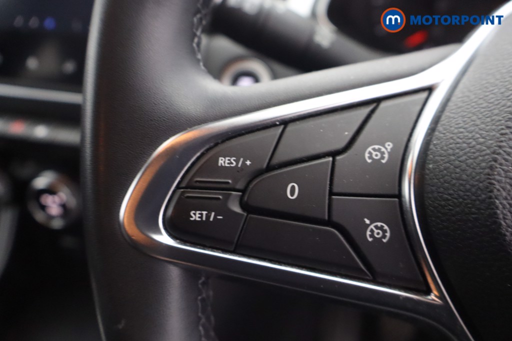 Renault Captur Iconic Manual Petrol SUV - Stock Number (1653150) - 14th supplementary image