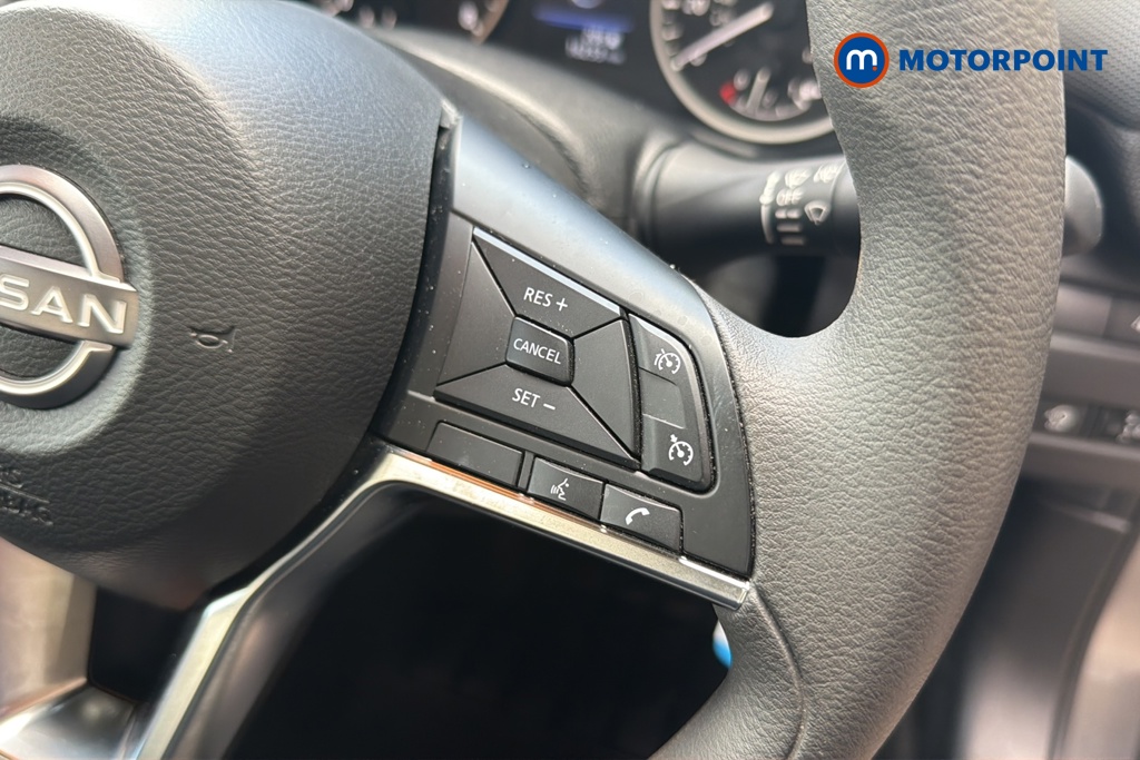 Nissan Juke Acenta Manual Petrol SUV - Stock Number (1593205) - 3rd supplementary image