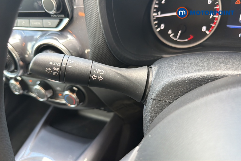 Nissan Juke Acenta Manual Petrol SUV - Stock Number (1593205) - 5th supplementary image