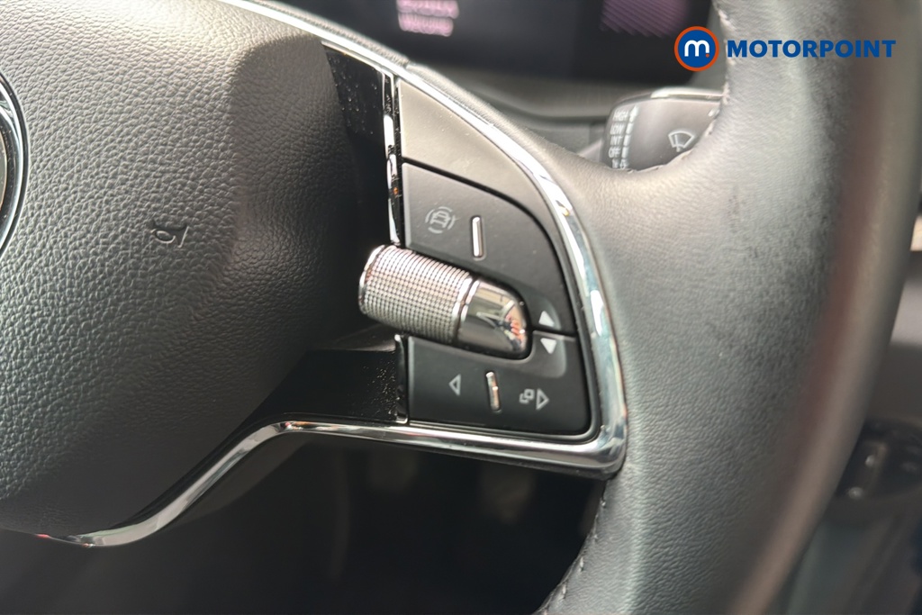 Skoda Karoq Se Drive Manual Petrol SUV - Stock Number (1593265) - 3rd supplementary image