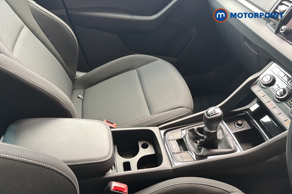 Skoda Karoq Se Drive Manual Petrol SUV - Stock Number (1593265) - 15th supplementary image