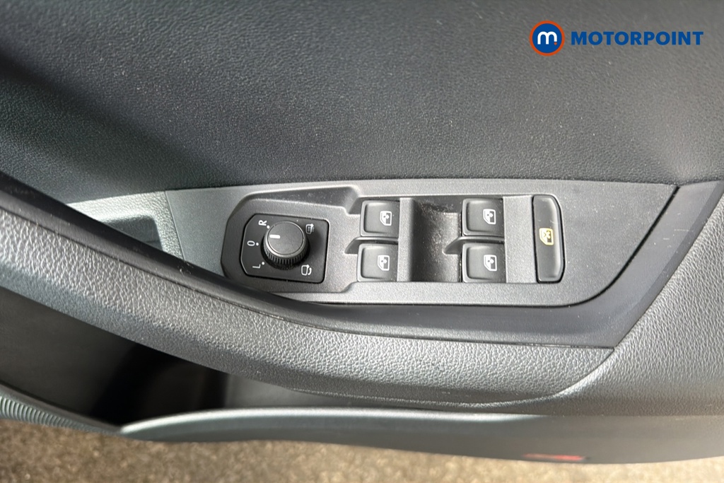 Skoda Karoq Se Drive Manual Petrol SUV - Stock Number (1593265) - 19th supplementary image