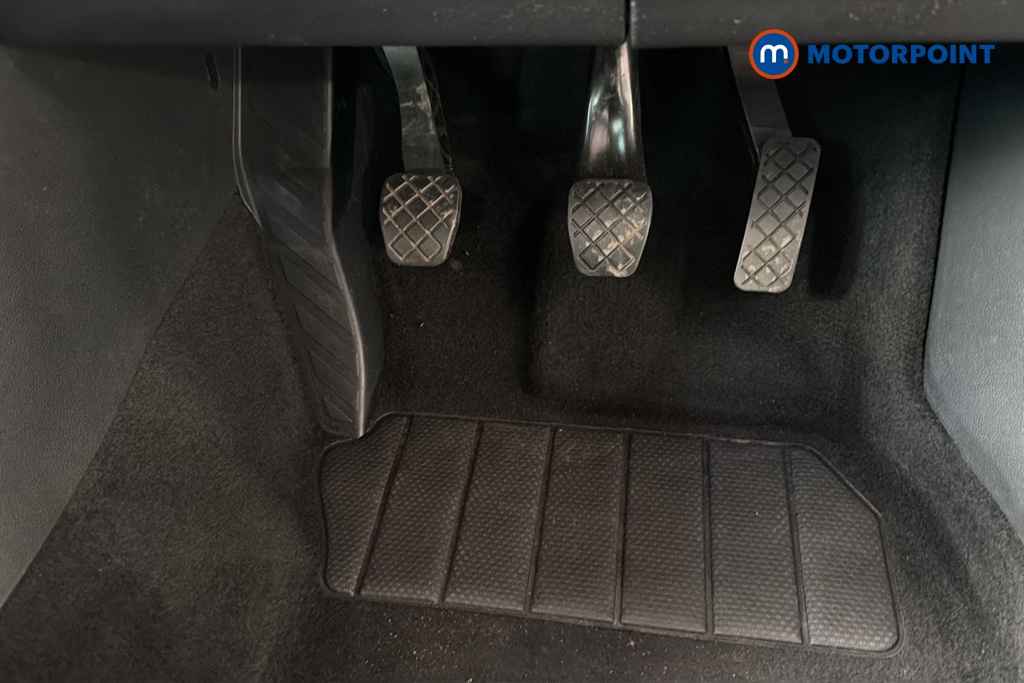Skoda Karoq Se Drive Manual Petrol SUV - Stock Number (1593265) - 24th supplementary image