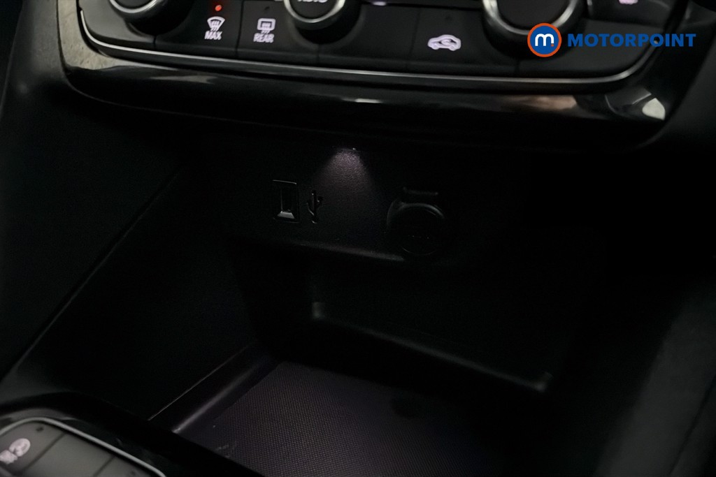 Vauxhall Corsa Elite Edition Manual Petrol Hatchback - Stock Number (1645890) - 17th supplementary image