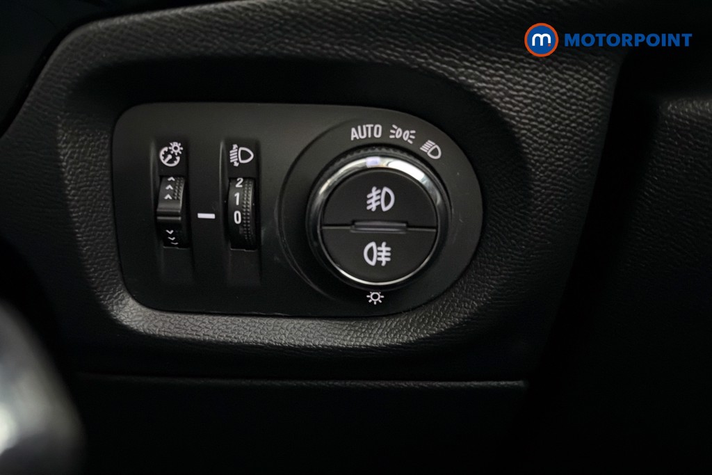 Vauxhall Corsa Elite Edition Manual Petrol Hatchback - Stock Number (1645890) - 18th supplementary image