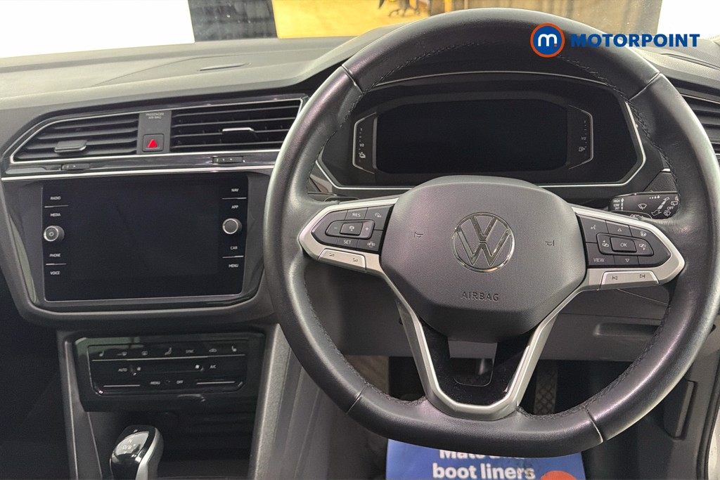 Volkswagen Tiguan Elegance Automatic Petrol Plug-In Hybrid SUV - Stock Number (1648613) - 2nd supplementary image