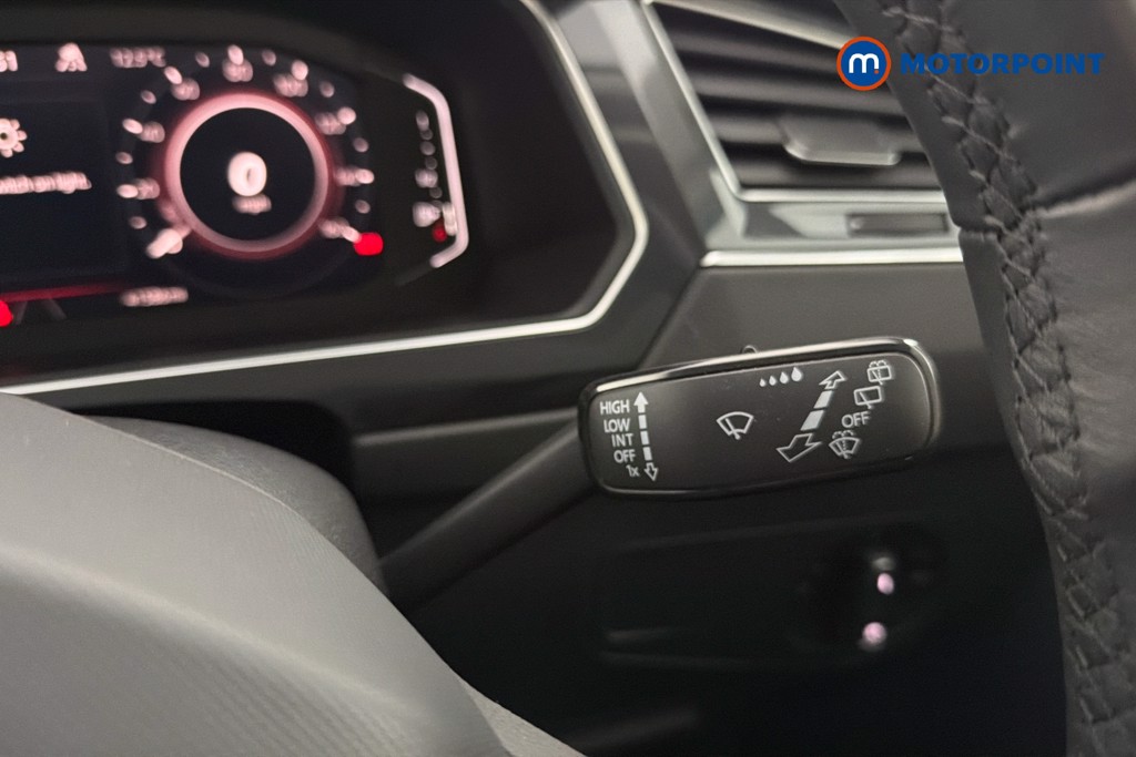 Volkswagen Tiguan Elegance Automatic Petrol Plug-In Hybrid SUV - Stock Number (1648613) - 7th supplementary image