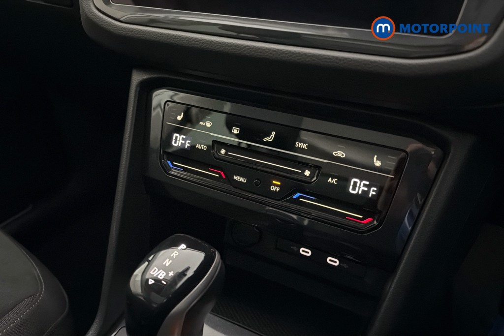 Volkswagen Tiguan Elegance Automatic Petrol Plug-In Hybrid SUV - Stock Number (1648613) - 12th supplementary image