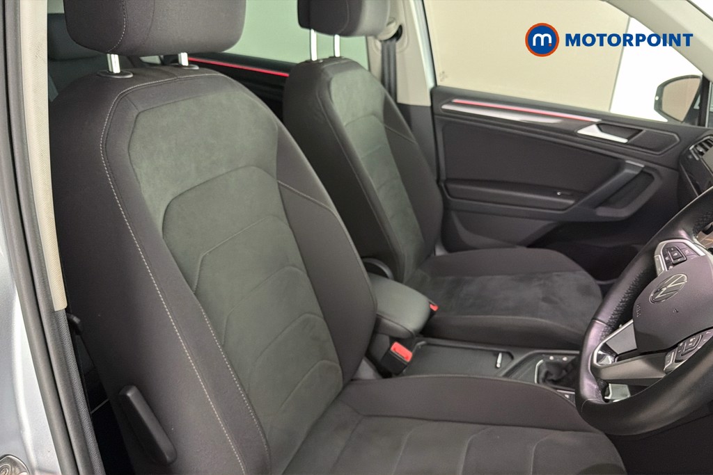 Volkswagen Tiguan Elegance Automatic Petrol Plug-In Hybrid SUV - Stock Number (1648613) - 22nd supplementary image