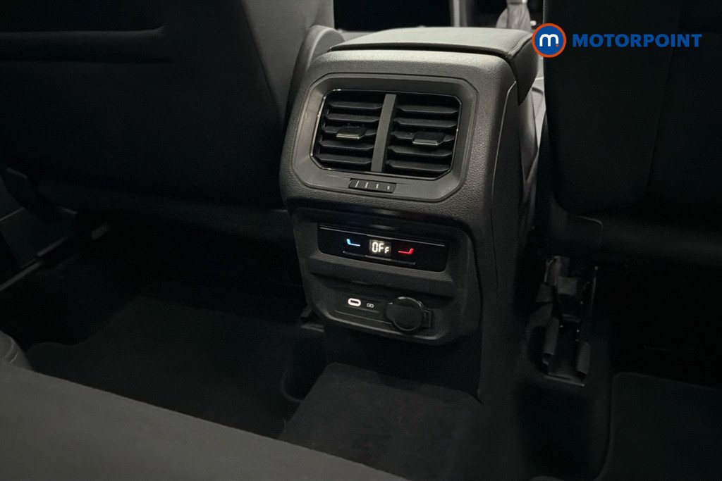Volkswagen Tiguan Elegance Automatic Petrol Plug-In Hybrid SUV - Stock Number (1648613) - 30th supplementary image
