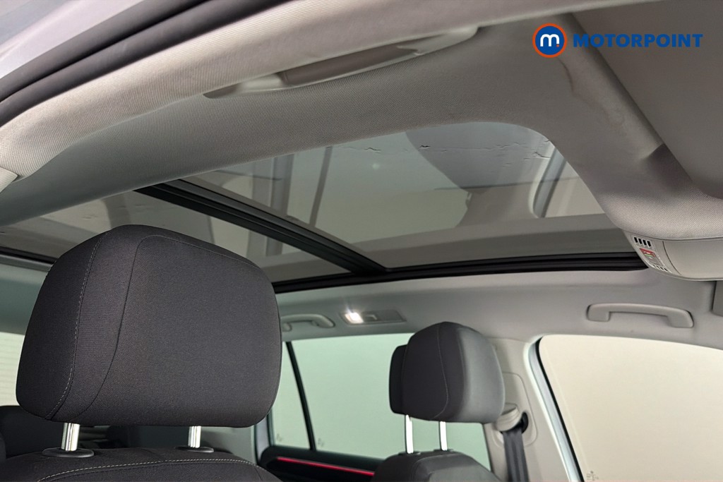 Volkswagen Tiguan Elegance Automatic Petrol Plug-In Hybrid SUV - Stock Number (1648613) - 32nd supplementary image