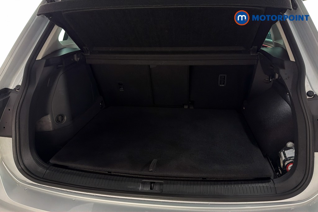 Volkswagen Tiguan Elegance Automatic Petrol Plug-In Hybrid SUV - Stock Number (1648613) - 33rd supplementary image