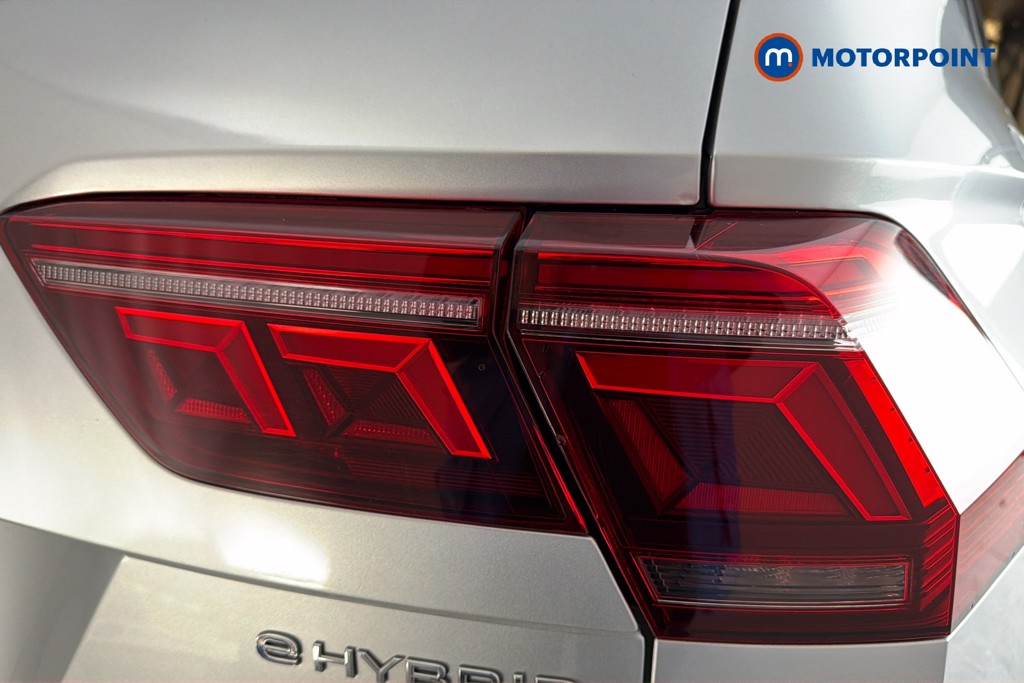 Volkswagen Tiguan Elegance Automatic Petrol Plug-In Hybrid SUV - Stock Number (1648613) - 38th supplementary image