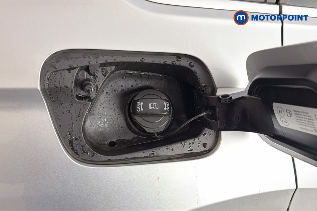 Volkswagen Tiguan Elegance Automatic Petrol Plug-In Hybrid SUV - Stock Number (1648613) - 41st supplementary image