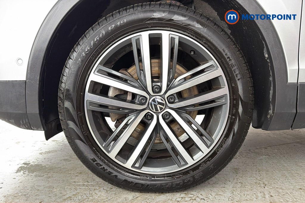 Volkswagen Tiguan Elegance Automatic Petrol Plug-In Hybrid SUV - Stock Number (1648613) - 47th supplementary image