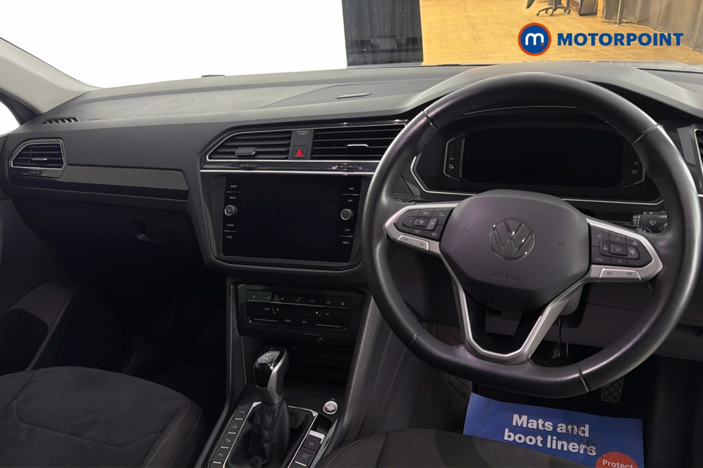 Volkswagen Tiguan Elegance Automatic Petrol Plug-In Hybrid SUV - Stock Number (1648613) - 1st supplementary image