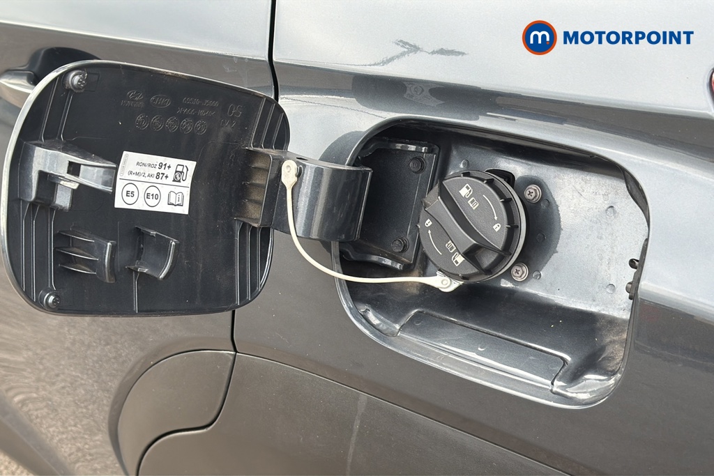 Hyundai Kona Se Connect Automatic Petrol-Electric Hybrid SUV - Stock Number (1650632) - 41st supplementary image