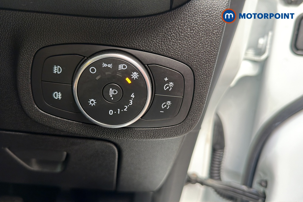 Ford Fiesta Zetec Manual Petrol Hatchback - Stock Number (1650855) - 11th supplementary image