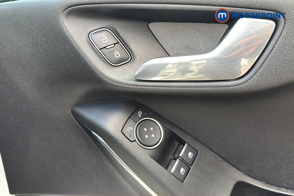 Ford Fiesta Zetec Manual Petrol Hatchback - Stock Number (1650855) - 19th supplementary image