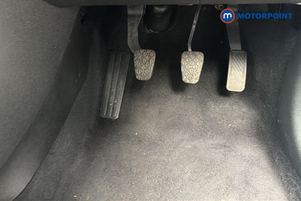 Ford Fiesta Zetec Manual Petrol Hatchback - Stock Number (1650855) - 24th supplementary image