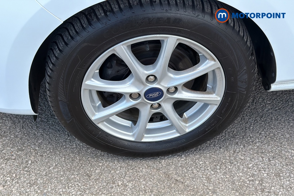 Ford Fiesta Zetec Manual Petrol Hatchback - Stock Number (1650855) - 44th supplementary image