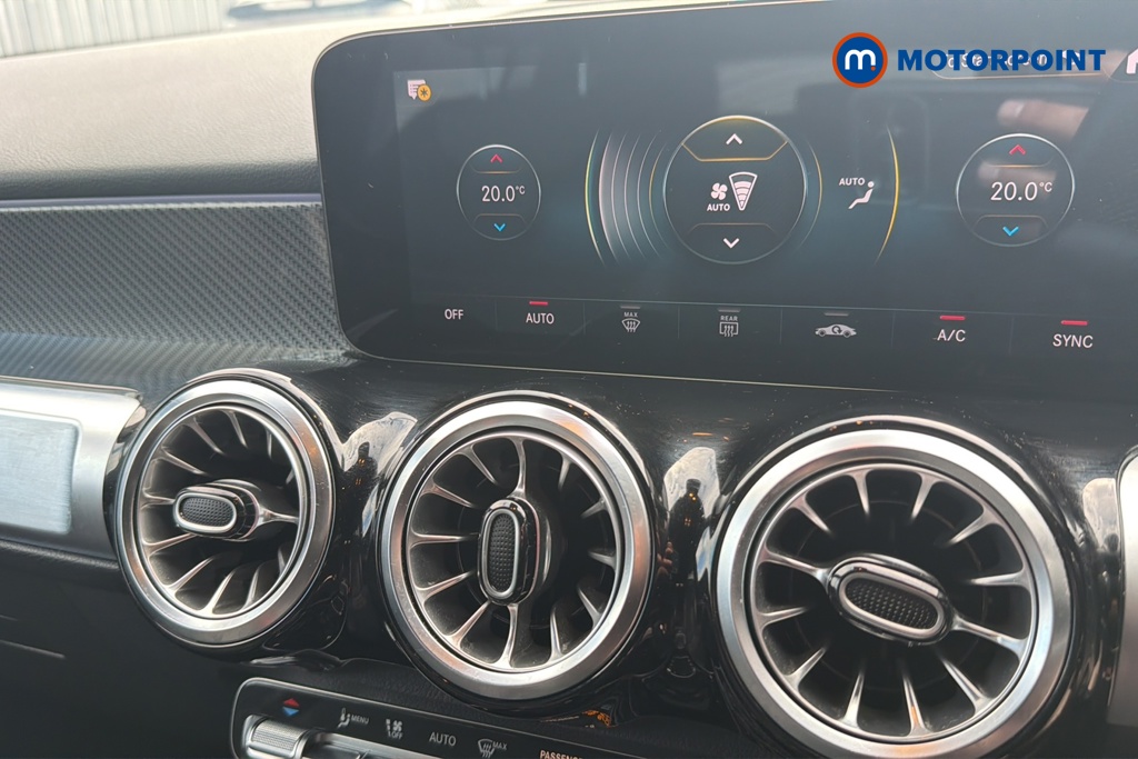 Mercedes-Benz GLB Amg Line Automatic Petrol SUV - Stock Number (1651933) - 12th supplementary image