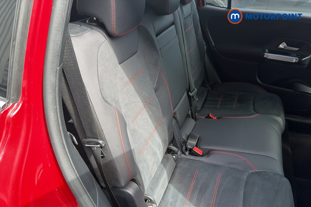Mercedes-Benz GLB Amg Line Automatic Petrol SUV - Stock Number (1651933) - 25th supplementary image