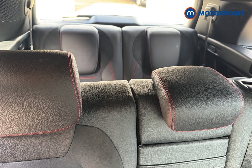 Mercedes-Benz GLB Amg Line Automatic Petrol SUV - Stock Number (1651933) - 29th supplementary image
