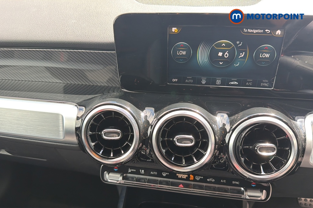 Mercedes-Benz GLB Amg Line Automatic Petrol SUV - Stock Number (1652772) - 12th supplementary image