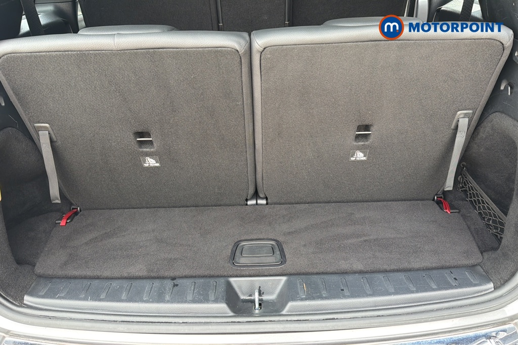Mercedes-Benz GLB Amg Line Automatic Petrol SUV - Stock Number (1652772) - 32nd supplementary image
