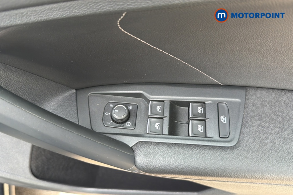 Volkswagen Tiguan R-Line Automatic Petrol SUV - Stock Number (1652799) - 19th supplementary image