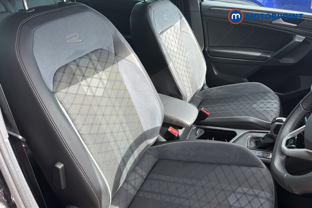 Volkswagen Tiguan R-Line Automatic Petrol SUV - Stock Number (1652799) - 22nd supplementary image