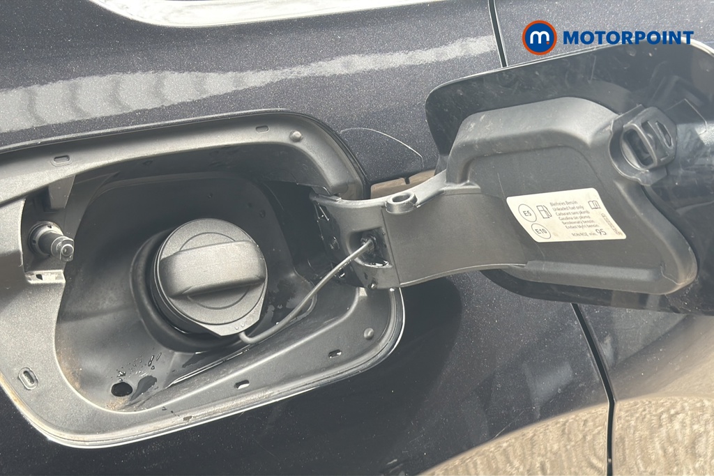 Volkswagen Tiguan R-Line Automatic Petrol SUV - Stock Number (1652799) - 41st supplementary image