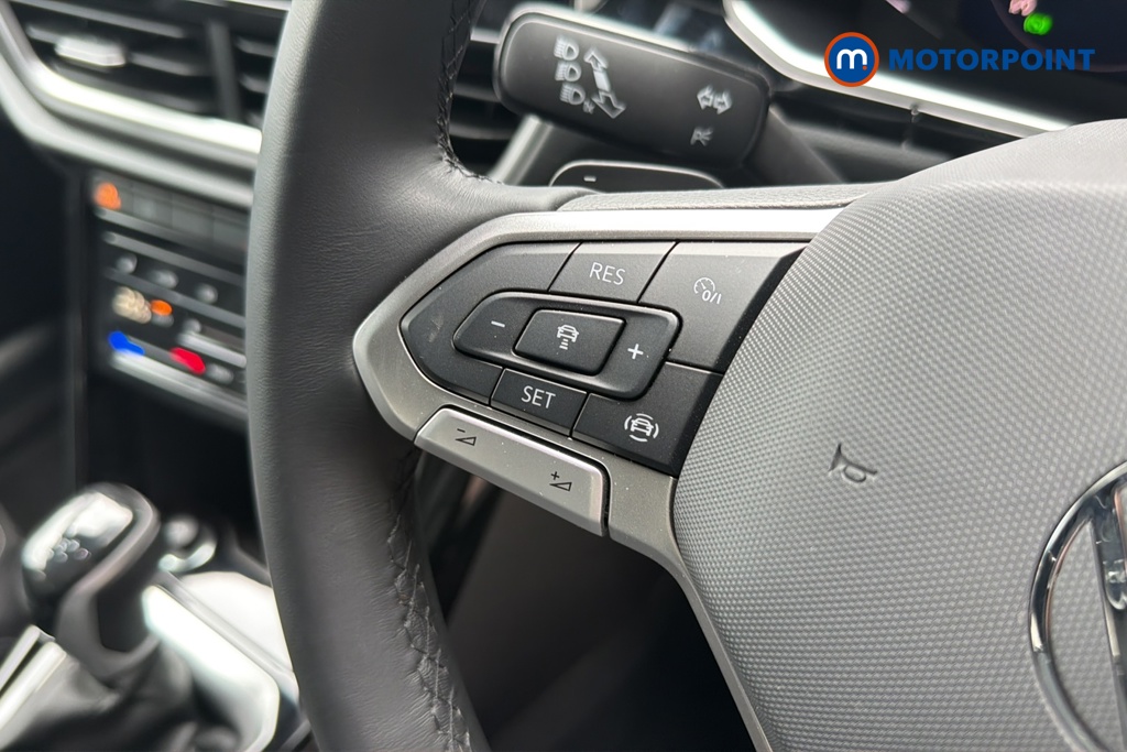 Volkswagen T-Roc R-Line Automatic Petrol SUV - Stock Number (1652811) - 4th supplementary image