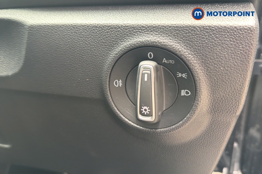 Volkswagen T-Roc R-Line Automatic Petrol SUV - Stock Number (1652811) - 11th supplementary image