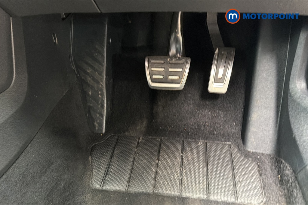 Volkswagen T-Roc R-Line Automatic Petrol SUV - Stock Number (1652811) - 24th supplementary image