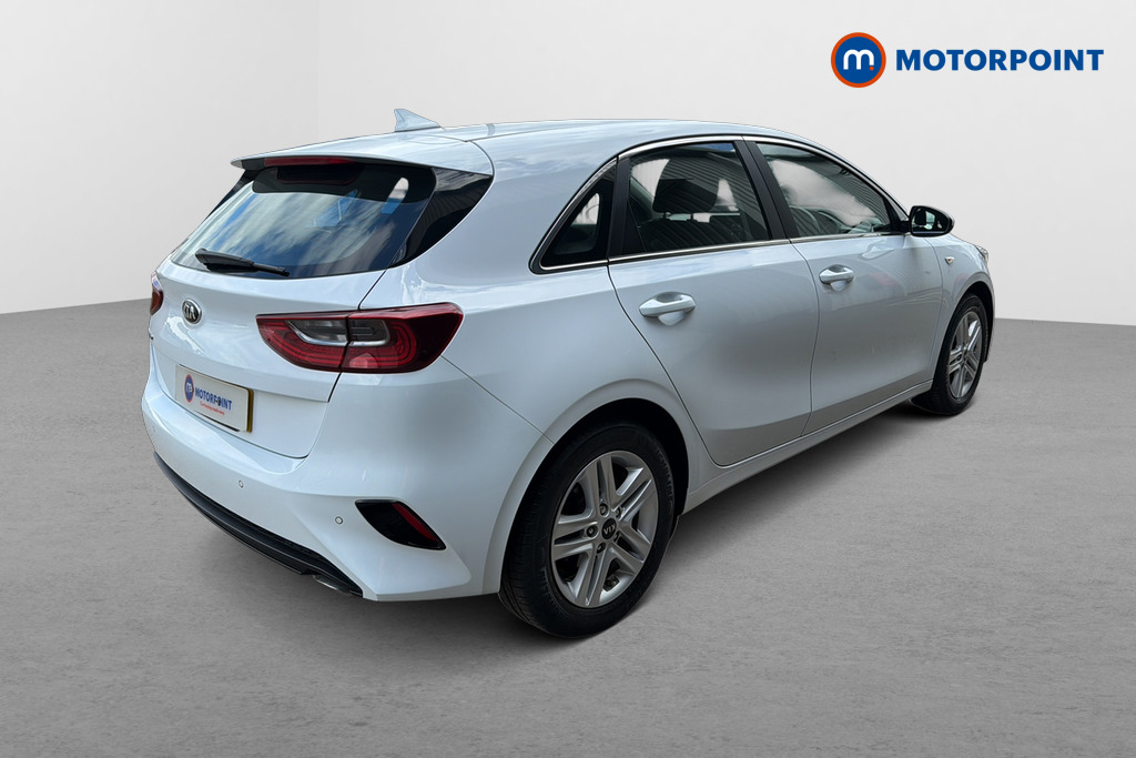 KIA Ceed 2 Manual Petrol Hatchback - Stock Number (1653122) - Passenger side rear corner