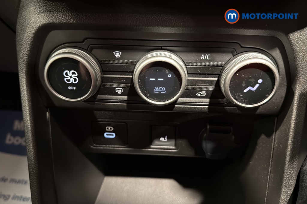 Dacia Jogger Extreme Automatic Petrol-Electric Hybrid People Carrier - Stock Number (1653134) - 12th supplementary image