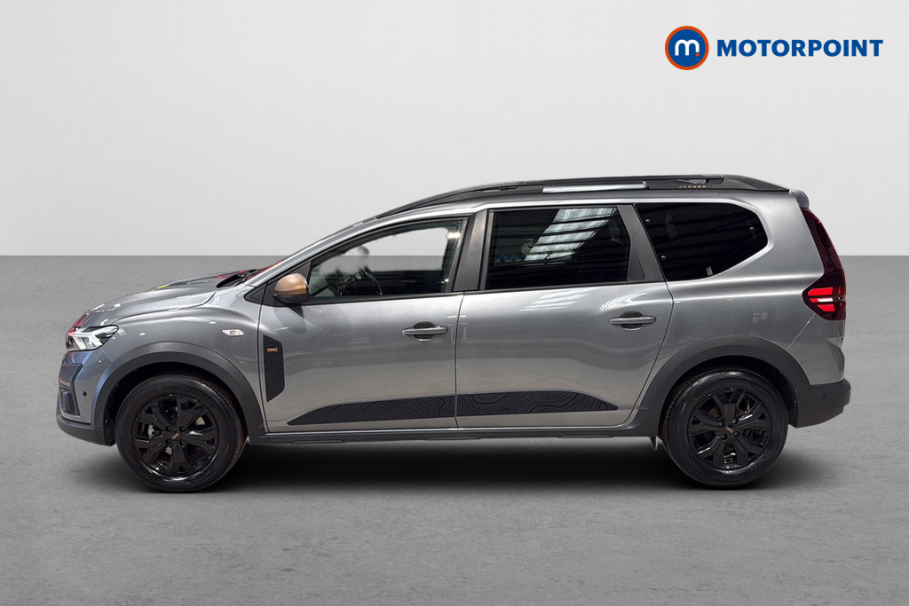 Dacia Jogger Extreme Automatic Petrol-Electric Hybrid People Carrier - Stock Number (1653134) - Drivers side